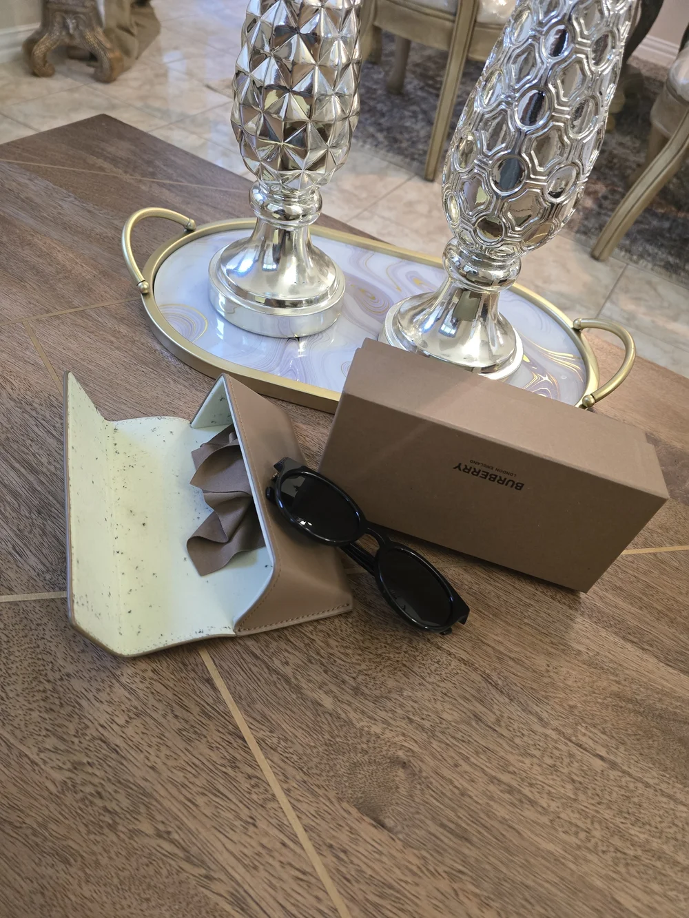 Burberry Men's Black Frame Sunglasses with Tan Case With Small Damage